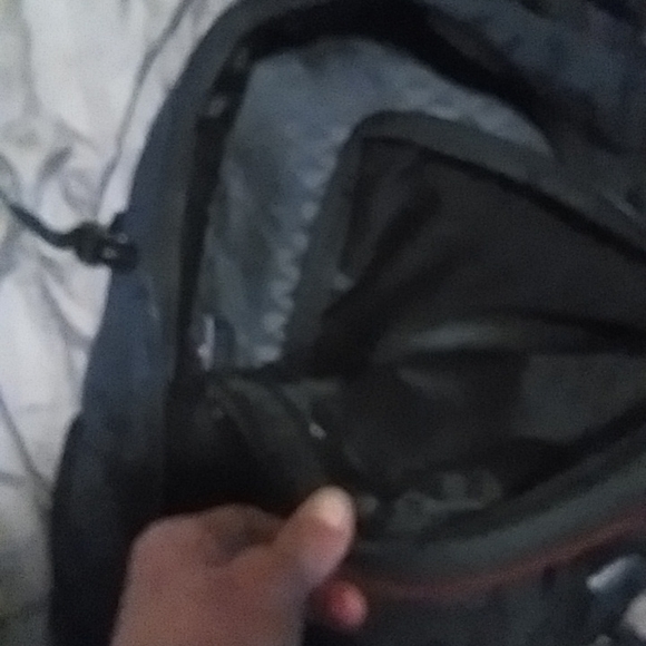 BEST PRICE ONLINE:SwissGear Red Stripe edition Journeyman Backpack - Picture 5 of 10